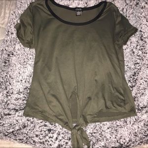 Super cute shirt, wore only a few times